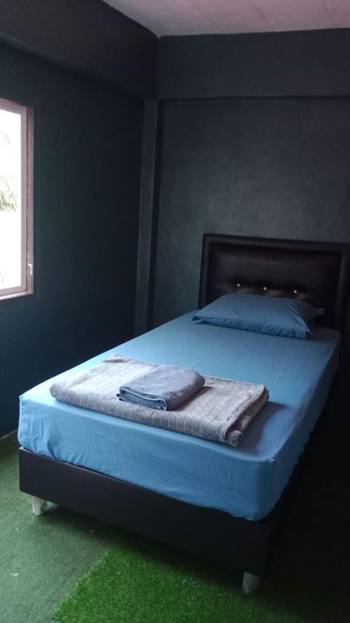 Banphe​ Hostel Room photo
